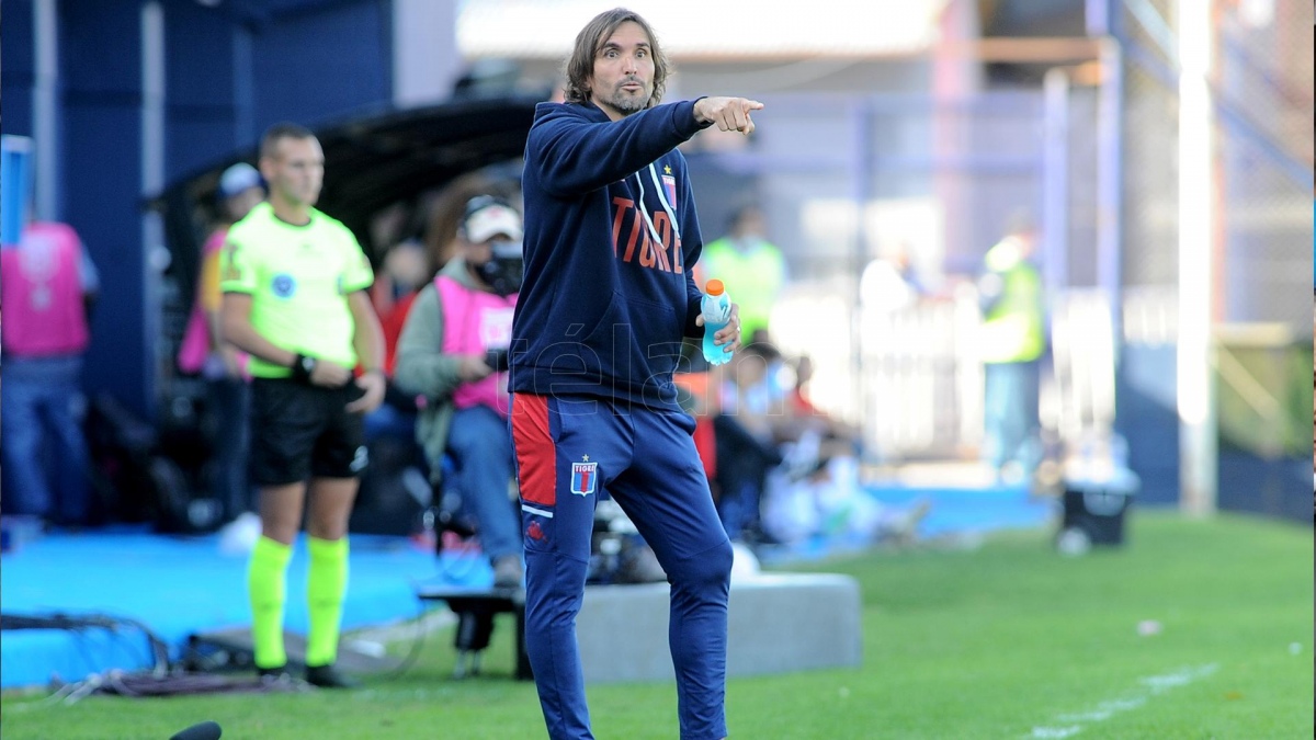 Diego Martnez DT de Tigre Foto Osvaldo Fanton 