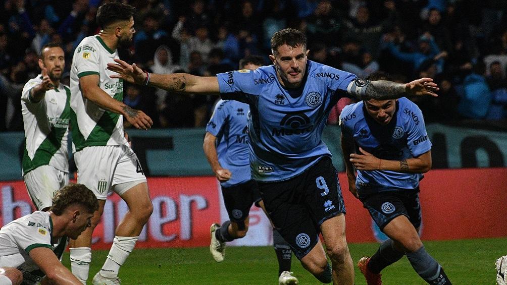 Pablo Vegetti el goleador de Belgrano de Crdoba y del torneo con 13 tantos festeja su segunda conquista Foto Laura Lescano
