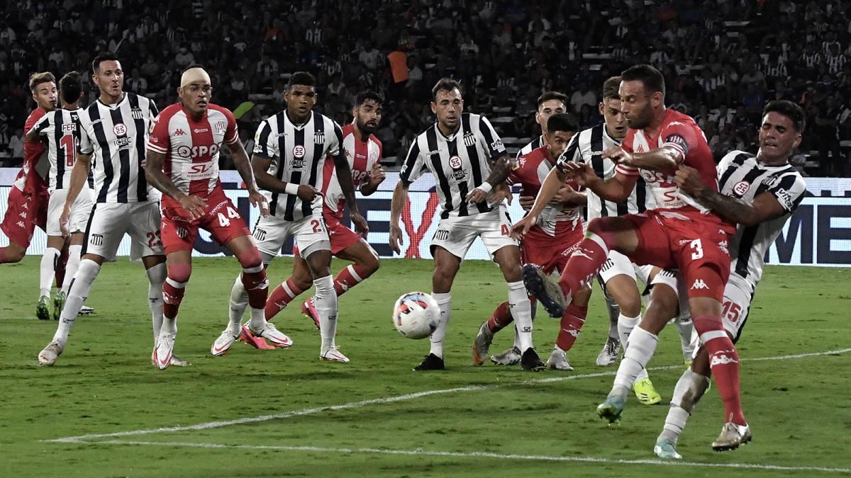 Talleres recuibe a Unin Foto Laura Lescano