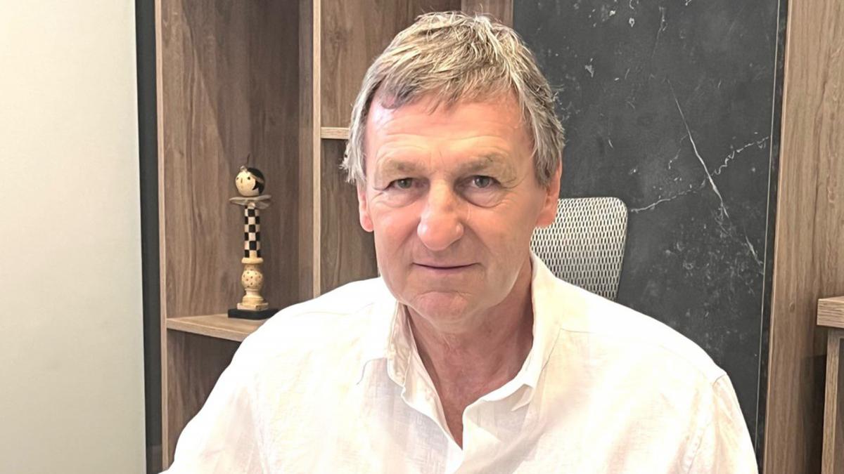 Vctor Bicho Godano tendr la difcil misin de lograr que Coln vuelva a la Primera Divisin Foto Foto TW ColonOficial 